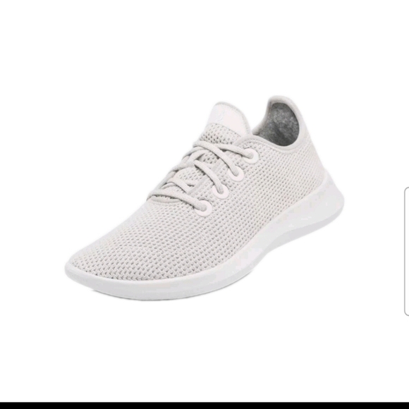 Allbirds Women's White Tree Runner Kaikoura White Sustainable Sneaker 9 - Picture 1 of 16
